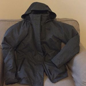 North face women’s HyVent winter coat